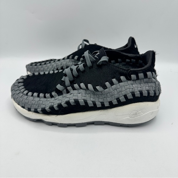 Nike Air Footscape Woven Sneakers Women's Size 7 Black Smoke Gray FB1959-001 - Picture 1 of 7